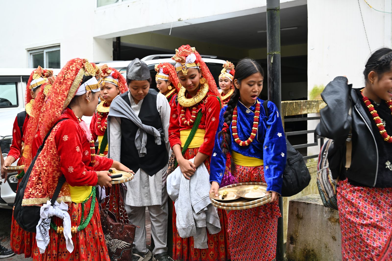 Maruni dancers welcome the Chief Guest at the gate